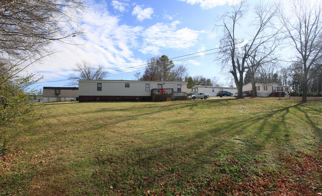 220 Theta Pike in Columbia, TN - Building Photo - Building Photo