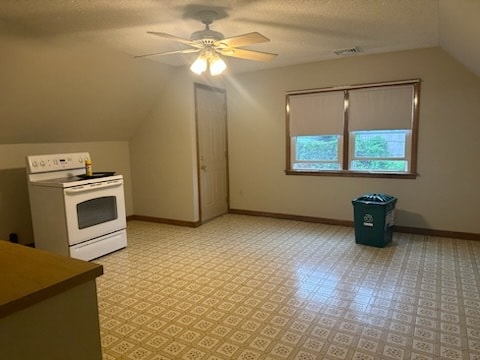 17 W Boylston Dr, Unit 3 in Worcester, MA - Building Photo - Building Photo
