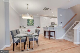 5112 Knapp Pl in Alexandria, VA - Building Photo - Building Photo