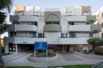 Maplewood in Los Angeles, CA - Foto de edificio - Building Photo