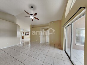 4232 Pacifica Dr in Orlando, FL - Building Photo - Building Photo