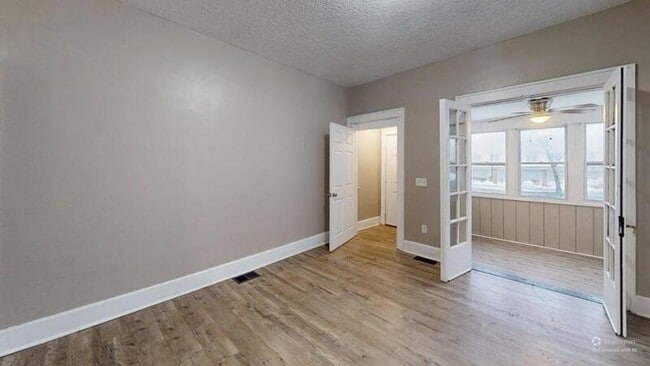 property at 118 Ridgeway Ave