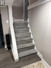 22 Graham Ave N in Hamilton, ON - Building Photo - Building Photo