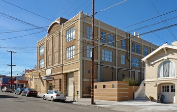 951-985 Geneva Ave in San Francisco, CA - Building Photo - Building Photo