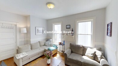 3 Kinnaird St, Unit 3 Kinnaird #1E in Cambridge, MA - Building Photo - Building Photo