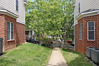 164 Old Fifth Cir in Charlottesville, VA - Building Photo - Building Photo