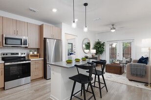 Tapestry Headwaters in Kissimmee, FL - Building Photo