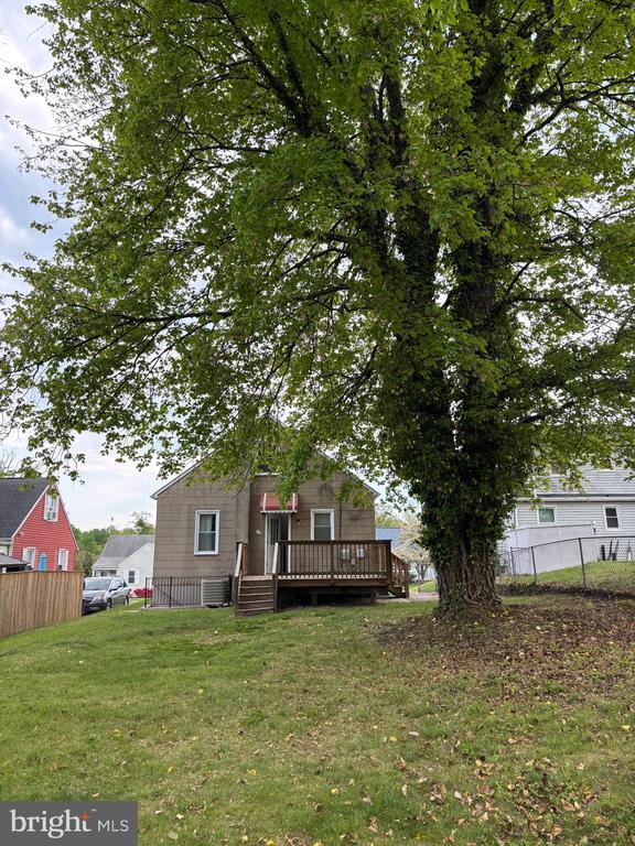 120 Northwood Dr