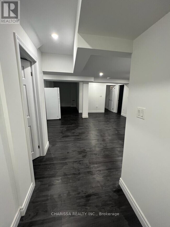 1334 Apollo St in Oshawa, ON - Building Photo - Building Photo