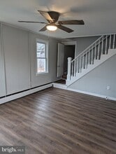 411 E Cherry St in Orwigsburg, PA - Foto de edificio - Building Photo