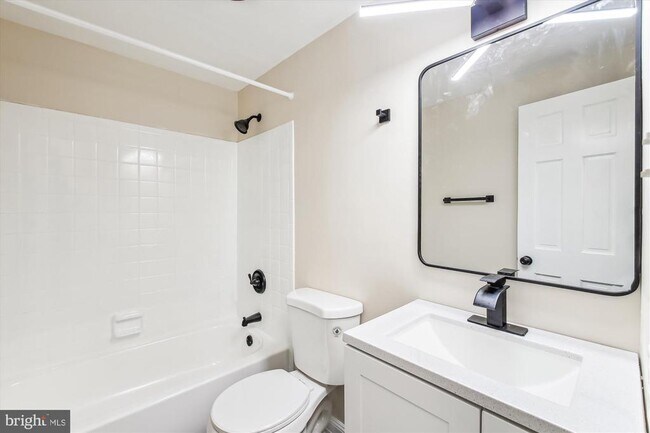 803 Congressional Ct in Bowie, MD - Building Photo - Building Photo