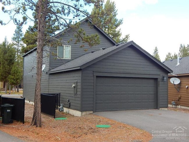 property at 16559 Daisy Pl