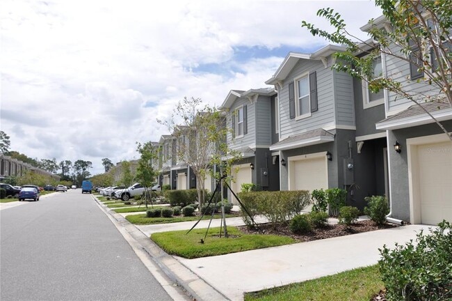 4 Bella Oaks Dr in Port Orange, FL - Building Photo - Building Photo