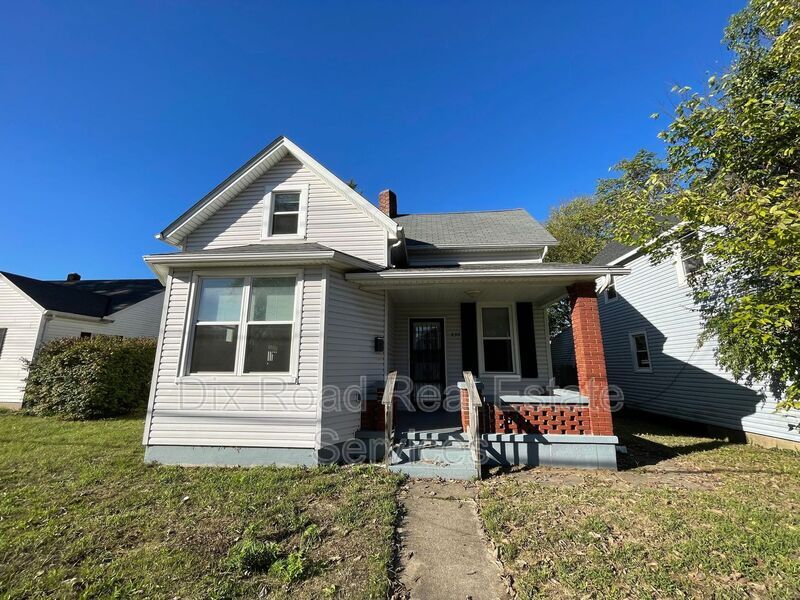 830 St Clair Ave in Hamilton, OH - Building Photo