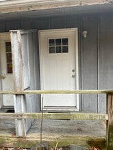 246 Cottage Ln in Stroudsburg, PA - Foto de edificio - Building Photo