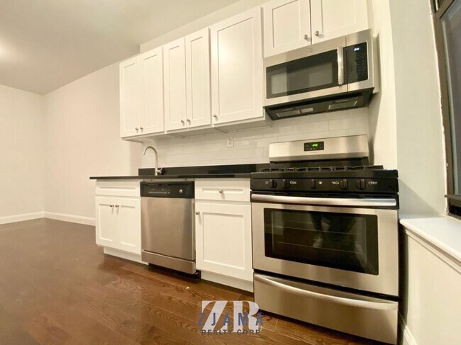 792 Park Pl in Brooklyn, NY - Building Photo - Building Photo