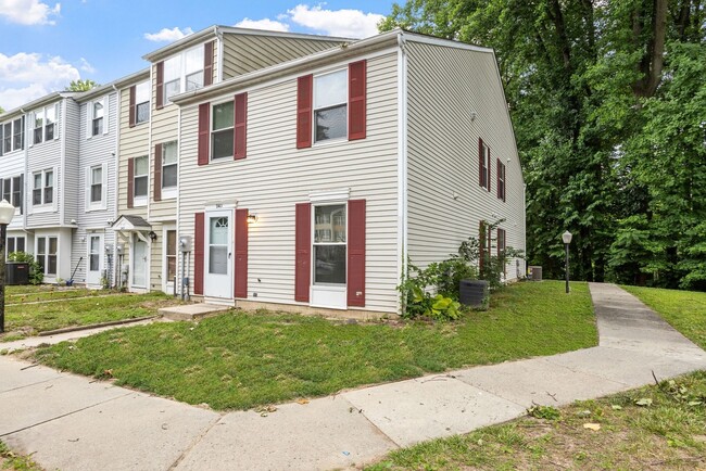 property at 2401 Greenwood Dr