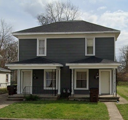 property at 814-816-816 S Center St
