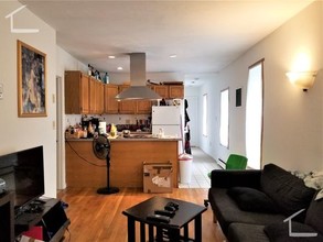 24 St Cyprians Pl-Unit -2RR in Boston, MA - Building Photo - Building Photo