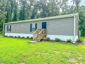 12832 SW 143rd St in Archer, FL - Building Photo