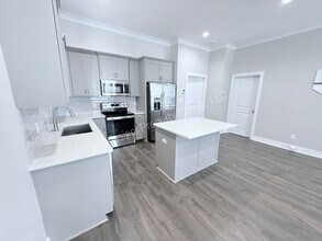 1402 Pleasant Dr in Oxford, MS - Building Photo - Building Photo