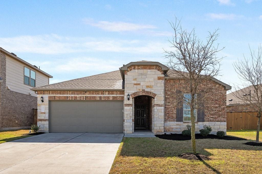 19721 Dunstan Beacon Ln in Pflugerville, TX - Building Photo