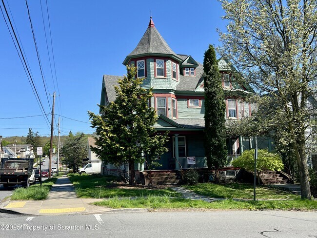 548 Harrison Ave in Scranton, PA - Building Photo - Building Photo