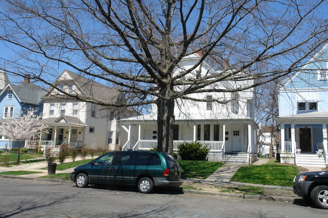 703 6th Ave in Asbury Park, NJ - Building Photo - Building Photo