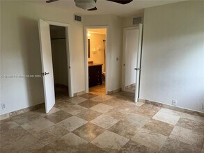 2986 S University Dr in Davie, FL - Building Photo - Building Photo