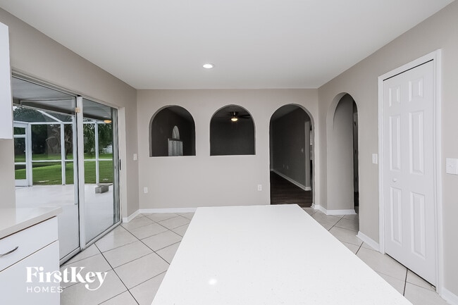 6409 Gondola Dr in Riverview, FL - Building Photo - Building Photo