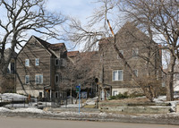 2406 Lyndale Ave S in Minneapolis, MN - Foto de edificio - Building Photo