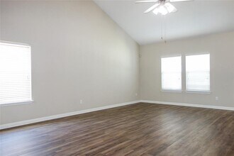 108 Lavaca Loop in Hutto, TX - Building Photo - Building Photo