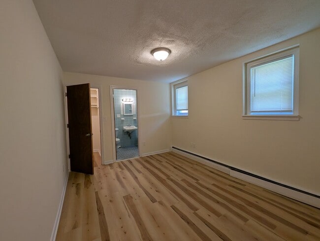 2018 Commonwealth Ave in Boston, MA - Building Photo - Building Photo