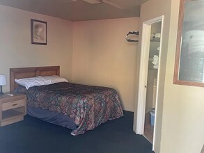 316 E Flaming Gorge Way-Unit -217 in Green River, WY - Building Photo - Building Photo