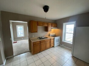 927 Hayes Ave in Sandusky, OH - Building Photo - Building Photo