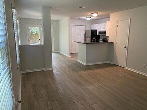 1223 Meadow Park Ln in Mount Pleasant, SC - Building Photo - Building Photo