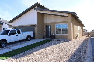 15220 Ambition Ave in El Paso, TX - Building Photo