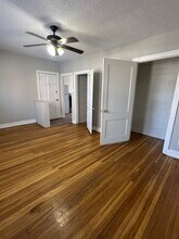 7166 Lyndover Pl, Unit C in Maplewood, MO - Foto de edificio - Building Photo