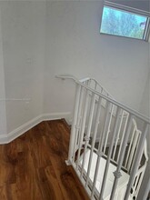 7427 NW 181st Terrace in Hialeah, FL - Foto de edificio - Building Photo