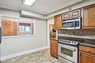 4716 Annunciation St, Unit 1B in New Orleans, LA - Building Photo - Building Photo