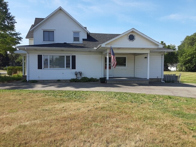 3329 Sashabaw Rd, Unit #1