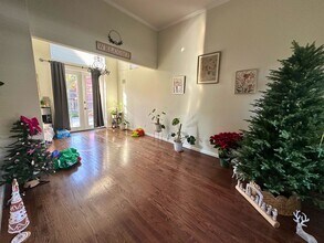 8741 Holly Leaf Dr in Windsor, CA - Building Photo - Building Photo