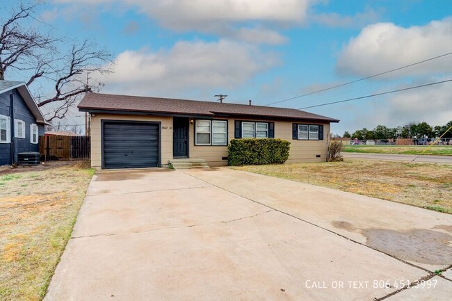 3802 30th St in Lubbock, TX - Building Photo - Building Photo