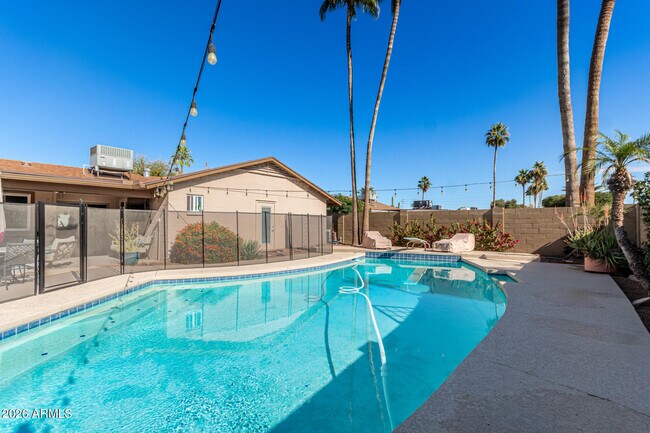 3927 E Cortez St in Phoenix, AZ - Building Photo - Building Photo