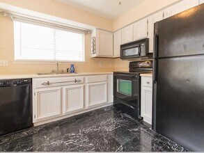 12400 Overbrook Ln in Houston, TX - Building Photo - Building Photo