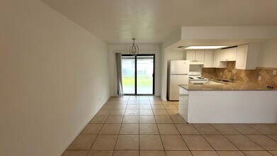 11470 Char Ann Dr in Ft. Myers, FL - Building Photo - Building Photo