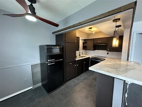 1906 Binz St in Houston, TX - Foto de edificio - Building Photo