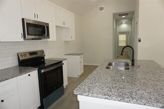 9976 Calendar St in Willis, TX - Building Photo - Building Photo