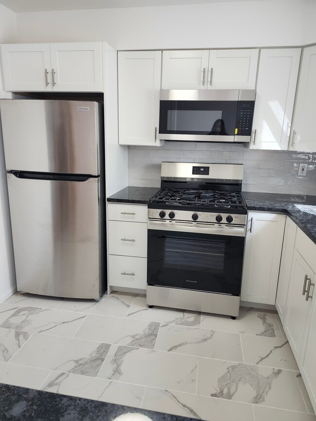 2467 Rt.10e, Unit 31-5A in Morris Plains, NJ - Building Photo - Building Photo