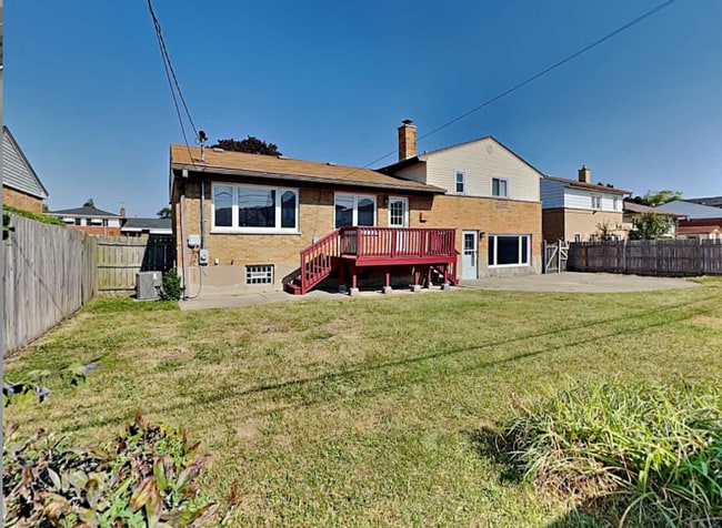 property at 916 Elsie Dr